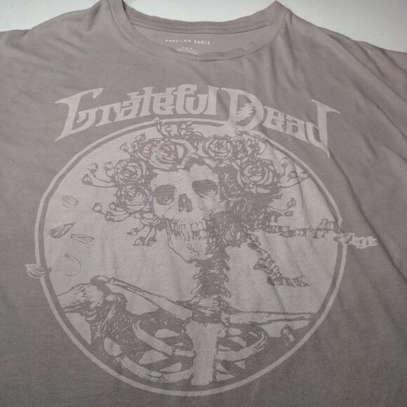 Grateful Dead Shirt Medium American Eagle Gray Bertha Skull Roses Rock Band - Picture 1 of 16